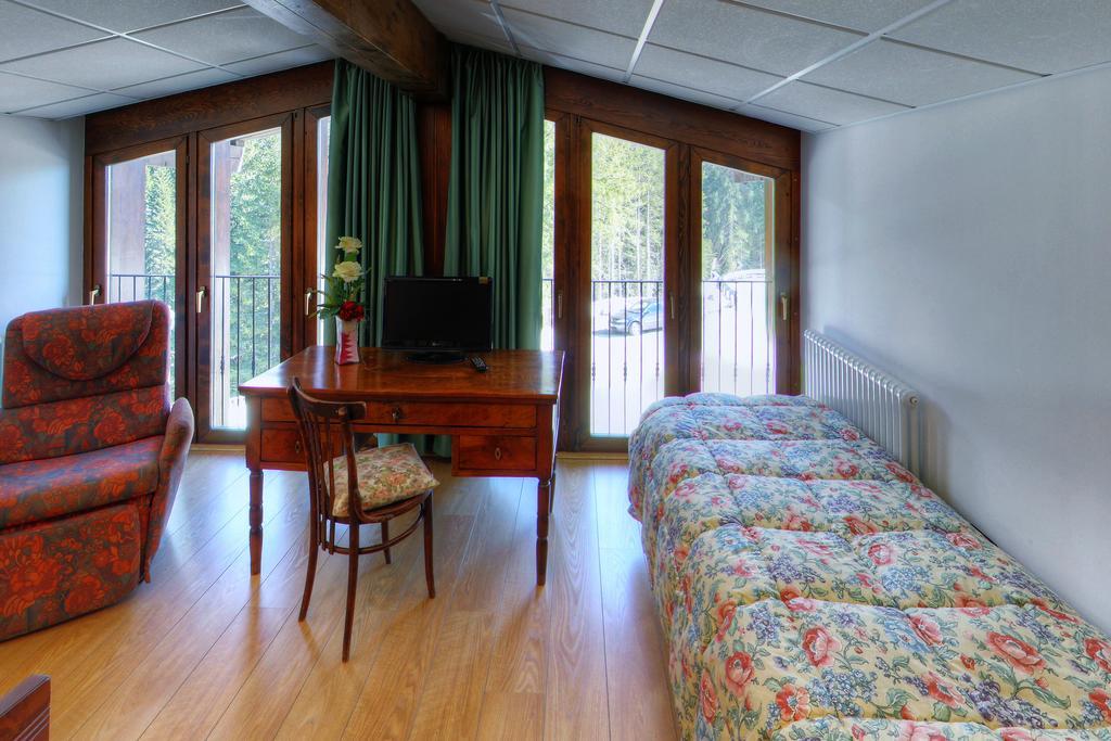 Gh Hotel Fratazza Сан-Мартино-ди-Кастроцца Номер фото